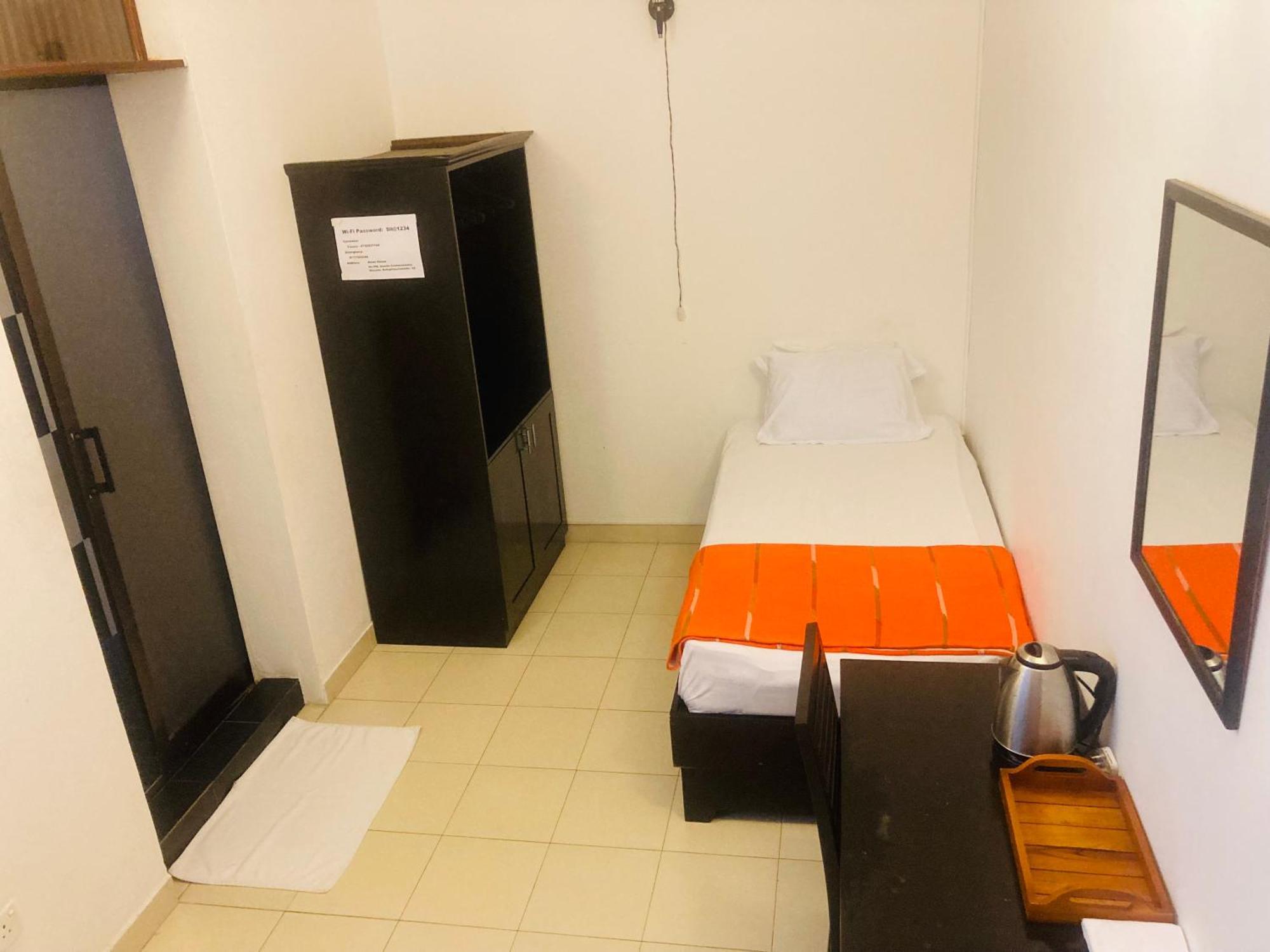 Asian House Hotel Kolombo Bagian luar foto